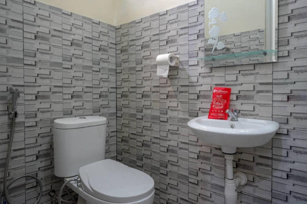 Reddoorz @ Jalan Raya Kaliwungu Selatan Kendal Hotell Eksteriør bilde
